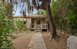 17917 Burbank Boulevard, Encino, CA 91316