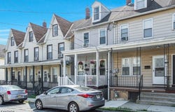 86 Summit Ave, Phillipsburg Town, NJ 08865-2453