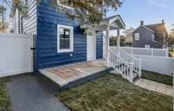 288 Marshall St, Phillipsburg Town, NJ 08865-3228