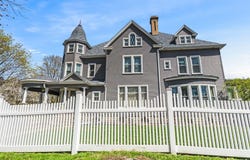 328 W Market Street, Bluffton, IN 46714-1935