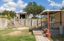 1502 Avenue B, Santa Anna, TX 76878