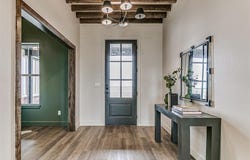 2541 S May Avenue, Guthrie, OK 73044