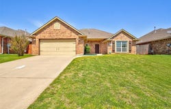 73 Bonaire Drive, Edmond, OK 73013