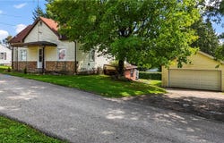 230 Mcclain St, Claysville, PA 15323