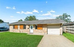 644 GROVEWOOD Drive, Gretna, LA 70056