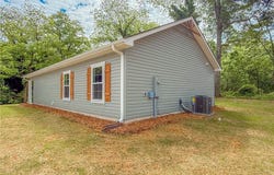 330 Code Circle, Seneca, SC 29678