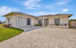 1006 SW Majorca Avenue, Port Saint Lucie, FL 34953