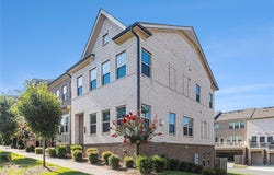 315 Commons Avenue, Woodstock, GA 30188