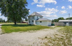 201 9th St. N, Quasqueton, IA 52326