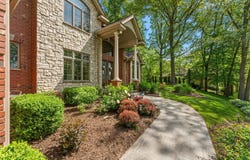 291 Hunt Club Drive, Valparaiso, IN 46385