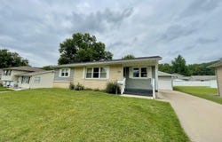 2301 Avenue A, Fort Madison, IA 52627