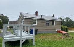 27 Pleasant Avenue, South Portland, ME 04106