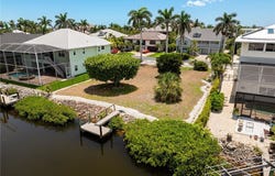 17921 Grey Heron Court, Fort Myers Beach, FL 33931