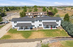 809 Fountain Blvd, Zillah, WA 98953