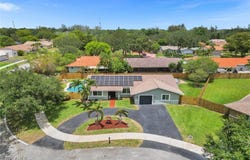 5530 SW 113th Avenue, Cooper City, FL 33330