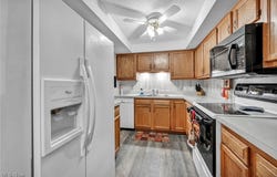 6225 Hidden Creek unit: 223, Lorain, OH 44053