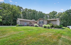31 Highland View Place, Middletown, NY 10940