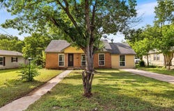 1126 W 7th Street, McGregor, TX 76657