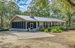 39 Aucilla Street, Panacea, FL 32346
