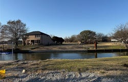 3905 Montgomery Drive, Granbury, TX 76049