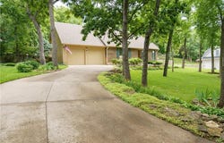 22812 E Bradford Lane, Blue Springs, MO 64015