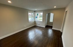 12512 S Loomis Street, Calumet Park, IL 60827