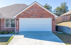 2212 Lisa LN, Van Buren, AR 72956