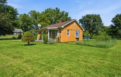 395 S FULTON Street, Banner, IL 61520