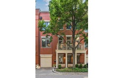 486 N CLINTON Street, Chicago, IL 60654