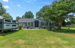 907 Taylor Street, Sikeston, MO 63801
