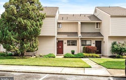 13 TULIP COURT, MOUNT LAUREL, NJ 08054