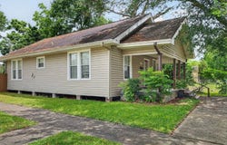 1290 Hazel Ave, Beaumont, TX 77701