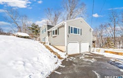 17 Stage Road, Brookfield, CT 06804