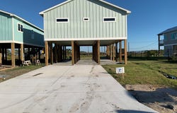 2122 S Young St, ROCKPORT, TX 78382