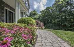 16 Devonshire Lane, Haddam, CT 06441