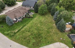 2917 Park Place Court, Lincoln, NE 68506