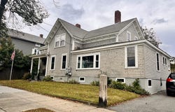 580 Pine St, Fall River, MA 02720