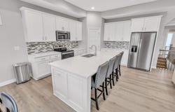 1800 Lakeview Drive, Pella, IA 50219