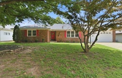 3056 E Rocklyn Road, Springfield, MO 65804