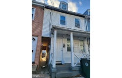 212 YORK STREET, BURLINGTON, NJ 08016