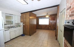 140 W ST JOHNS Terrace, East Palatka, FL 32131