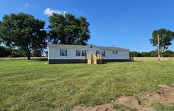 205 College Street, Stark City, MO 64866