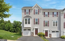 1819 HONEYSUCKLE COURT, DOWNINGTOWN, PA 19335