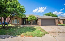 616 N 8th Street, Wolfforth, TX 79382