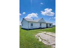 2750 E Highway 97, El Dorado Springs, MO 64744