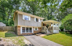 1359 Meadowood Drive, Hixson, TN 37343