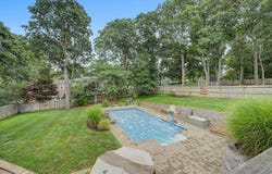 12 Gordon Lane, Yarmouth Port, MA 02675