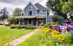 1104 W CEDAR ST, Cherokee, IA 51012