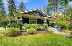 2020 S LINCOLN St, Spokane, WA 99203