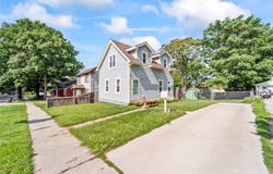 3935 8th Street, Des Moines, IA 50313